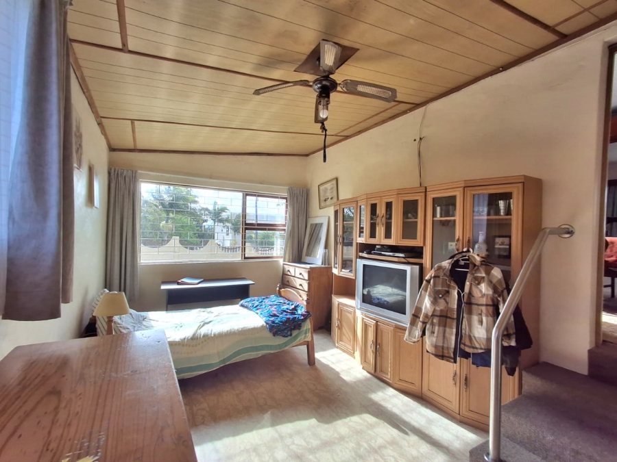 4 Bedroom Property for Sale in Summerpride Eastern Cape